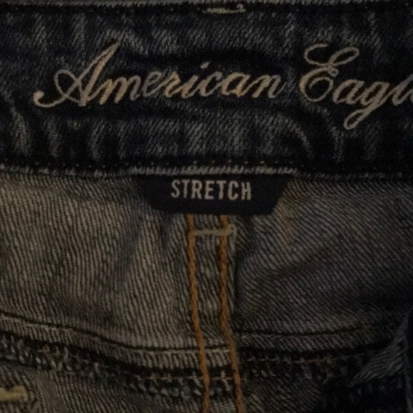 Short shorts - Picture 2 of 5